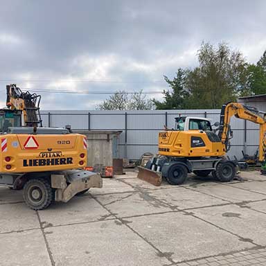 Liebherr A912